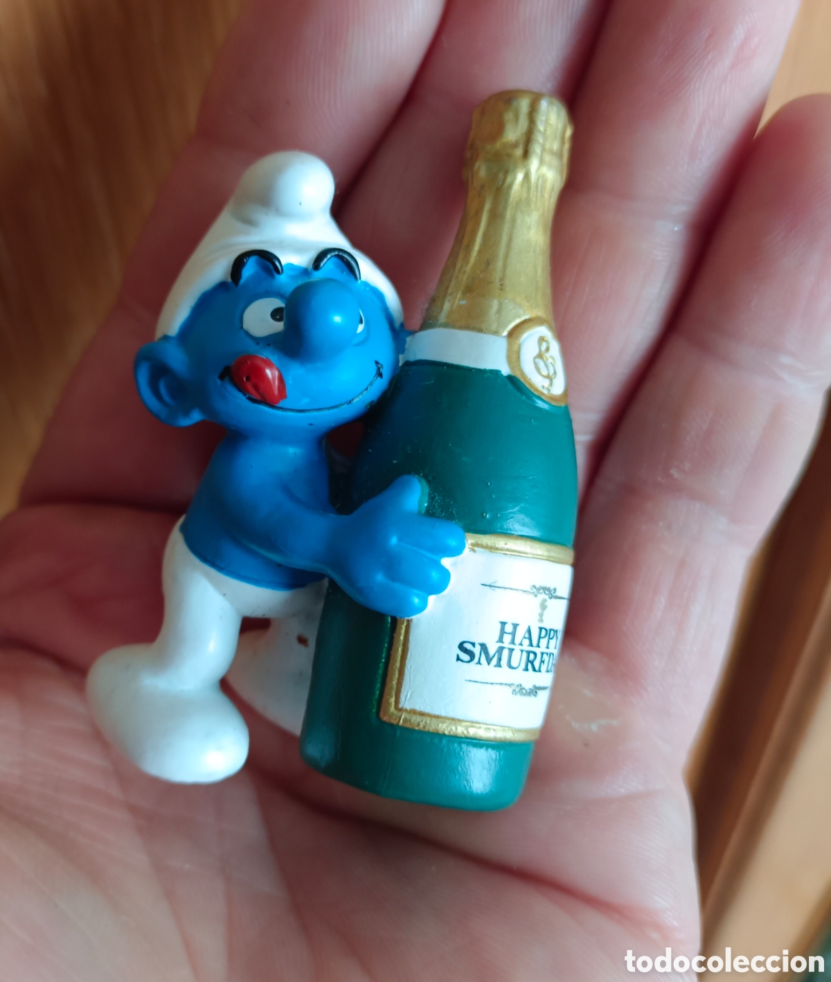 Figuras de goma y PVC: Pitufo botella champagne , cava , navidad Peyo Schleich smurf PVC