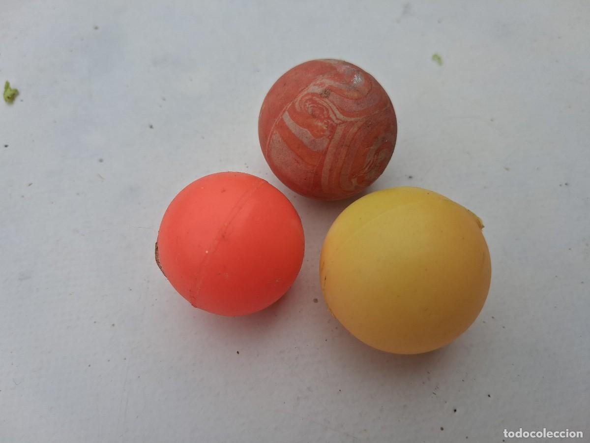 Figuras de goma y PVC: Lote tres pelotas - canicas 2 pvc y una de goma - 2,80 cms di&aacute;metro