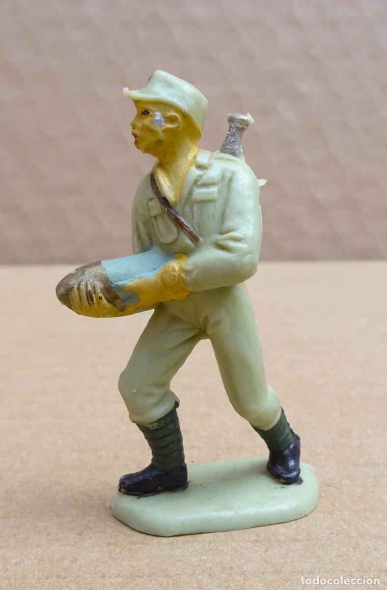 Figuras de goma y PVC: PECH JAPONES ARTILLERO FIGURA PARA CA&Ntilde;ON 2