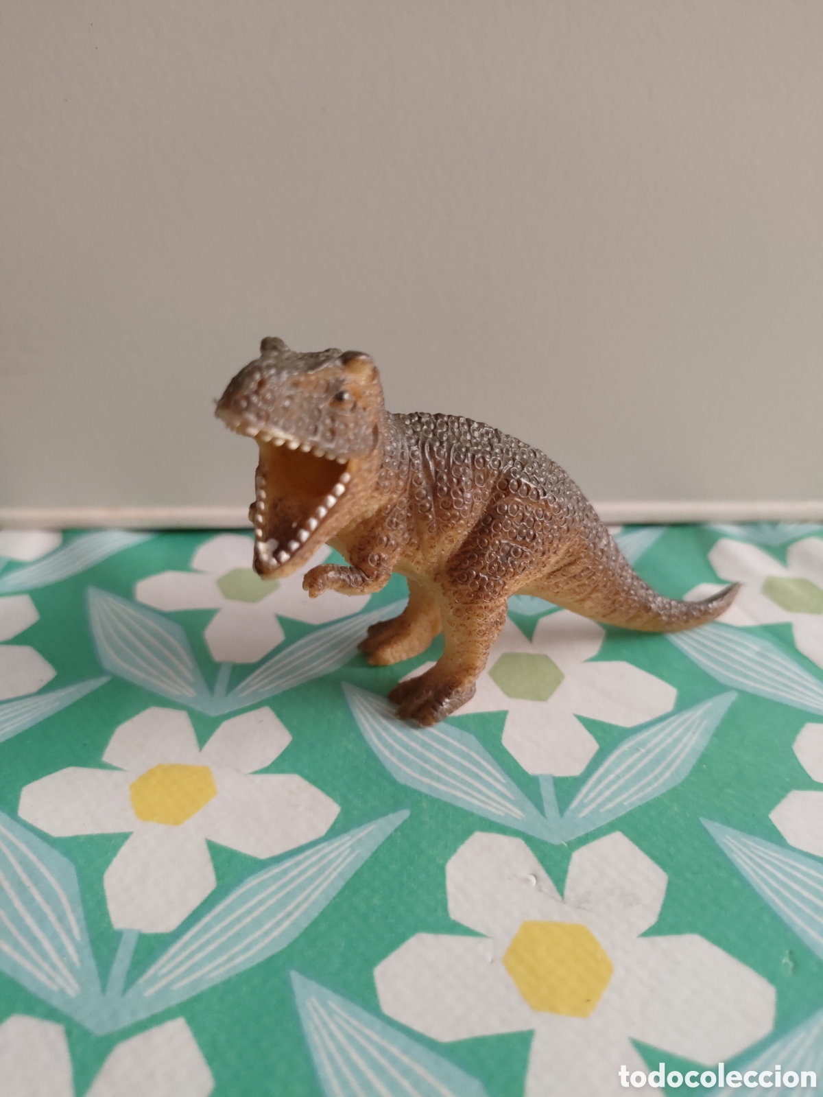 Figuras de goma y PVC: Figura Dinosaurio sin marca.