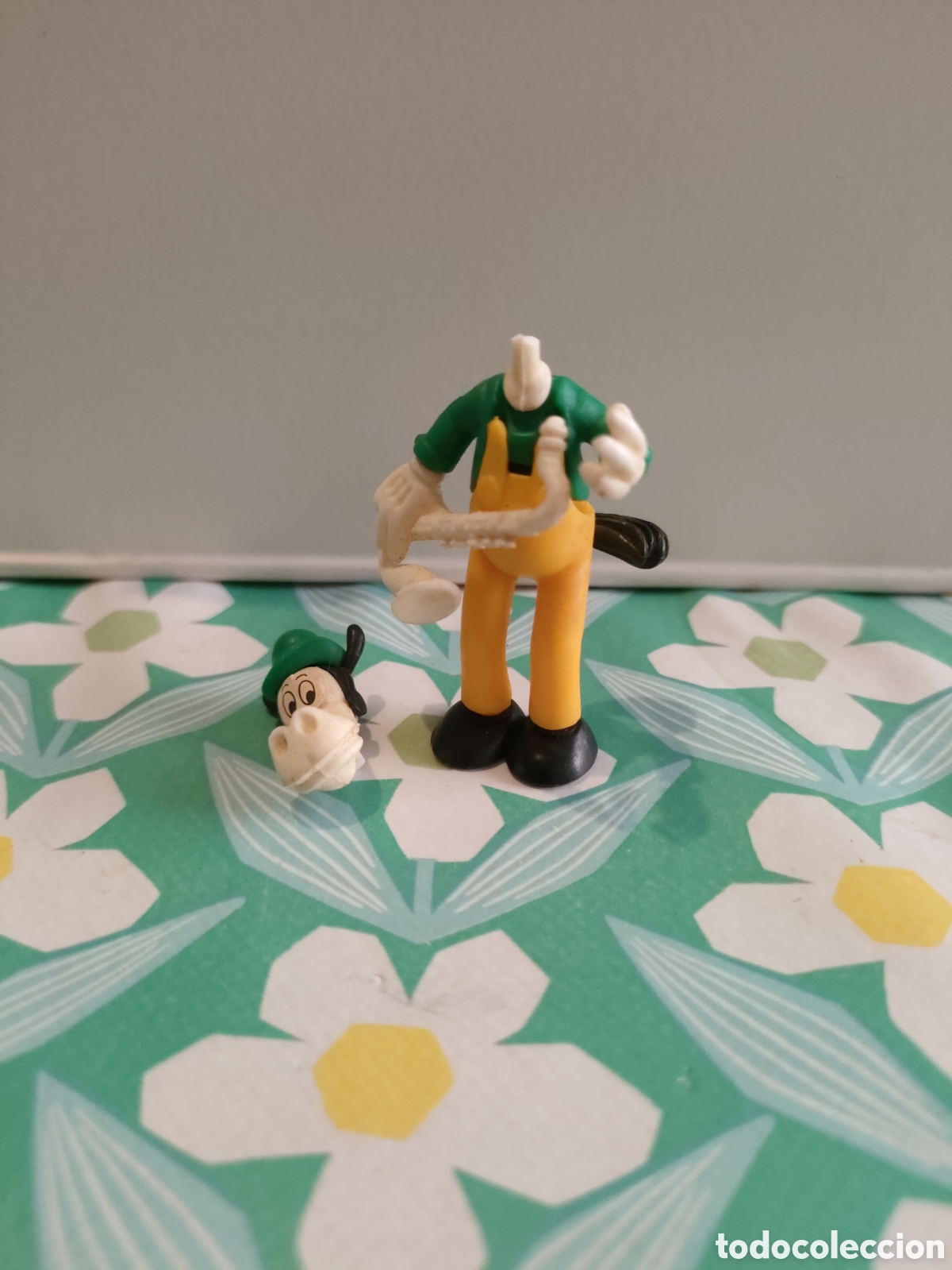 Figuras de goma y PVC: Figura Kinder Disney