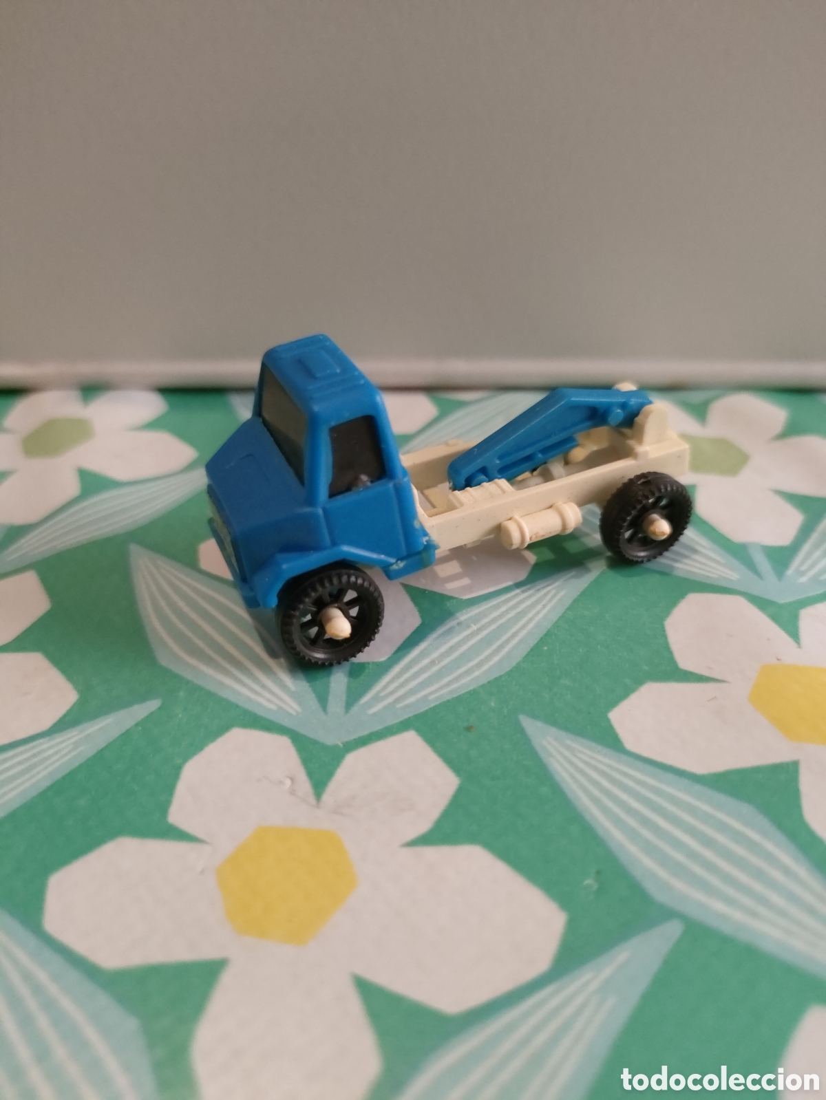 Figuras de goma Kinder: Figura Cami&oacute;n tipo Kinder - Foto 1