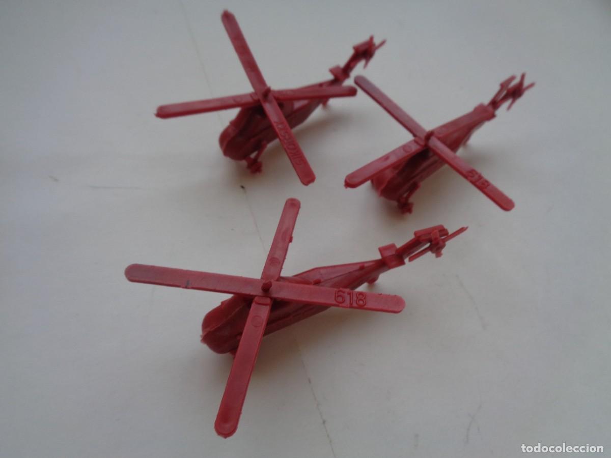 Figuras de goma y PVC: LOTE DE 3 FIGURAS ANTIGUAS DE PLASTICO DE MONTAPLEX : HELICOPTEROS . SIKORSKY