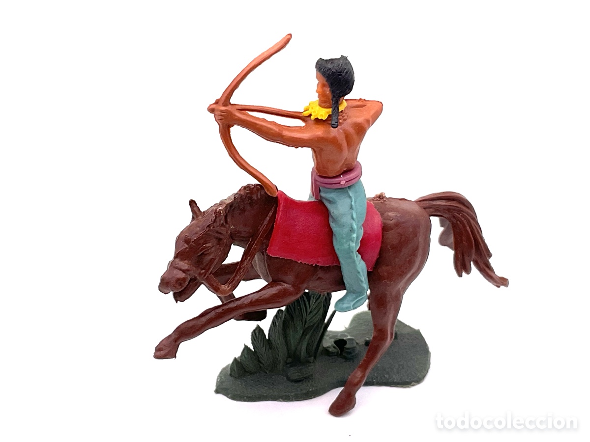 Figuras de goma y PVC: ANTIGUA FIGURA DEL OESTE EN PL&Aacute;STICO. GUERRERO INDIO A CABALLO.