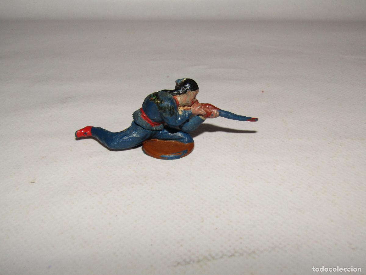 Figuras de goma y PVC: Antiguo Guerrero Indio en Goma Desmontable de GAMA A&ntilde;o 1950s.