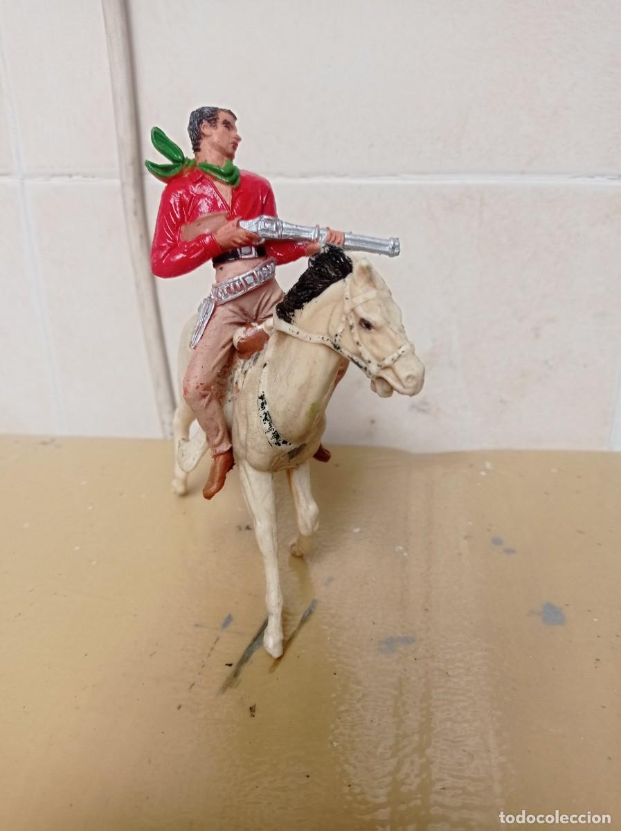Figuras de goma y PVC: Vaquero y caballo de los grandes de comansi