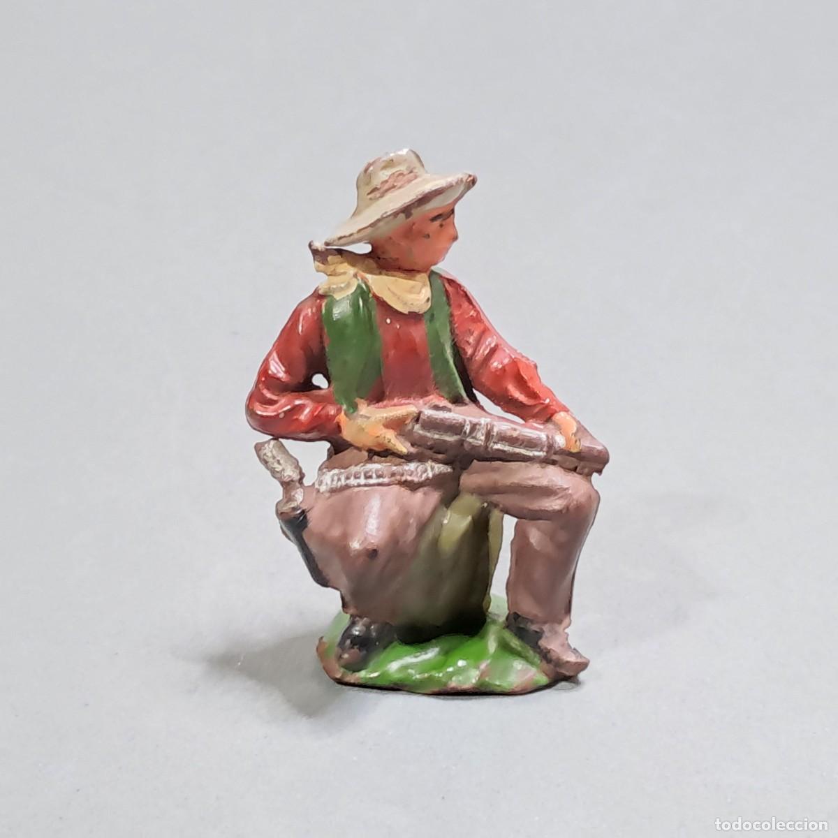Figuras de goma y PVC: Antigua figura de goma de vaquero - cowboy sentado, fabricada por REAMSA, a&ntilde;os 50 - 60