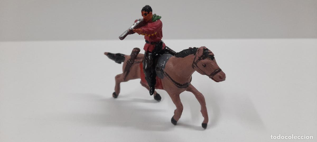 Figuras de goma y PVC: VAQUERO - EXPLORADOR A CABALLO . REALIZADO POR JECSAN . ORIGINAL A&Ntilde;OS 50 EN GOMA