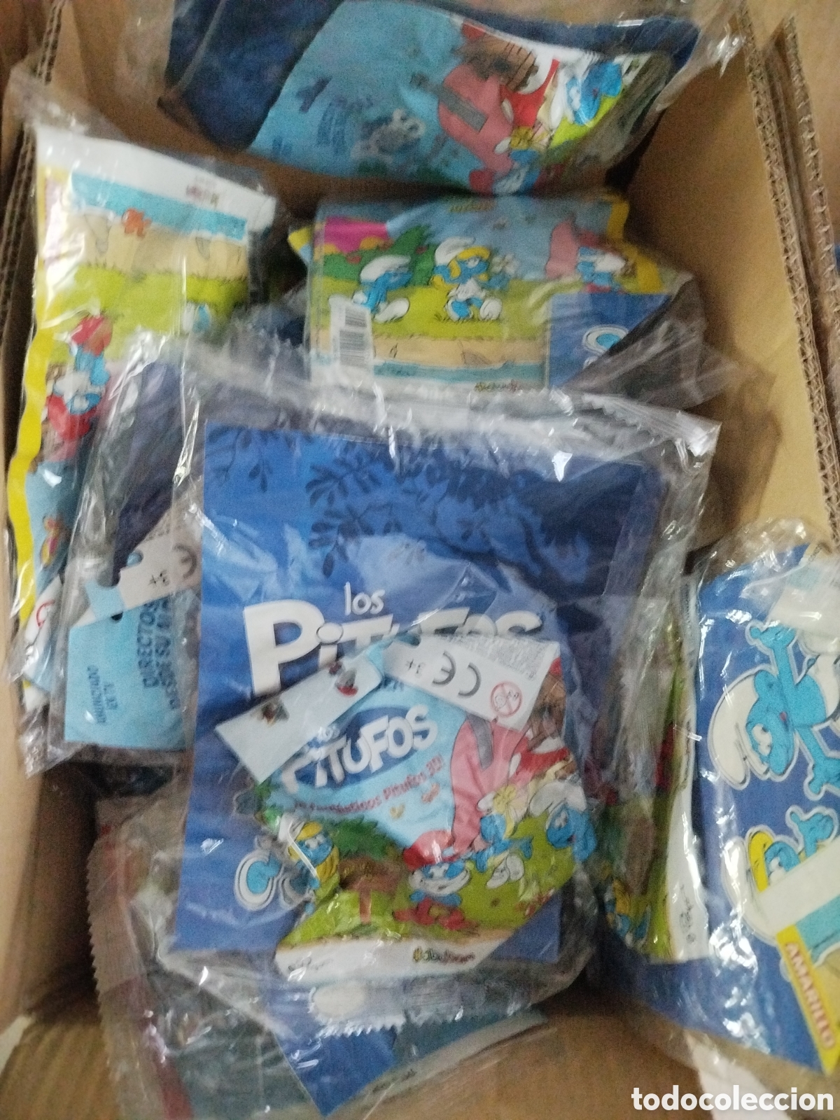 Figuras de goma y PVC: Sobres los pitufos peyo con peana 2016 - Foto 4