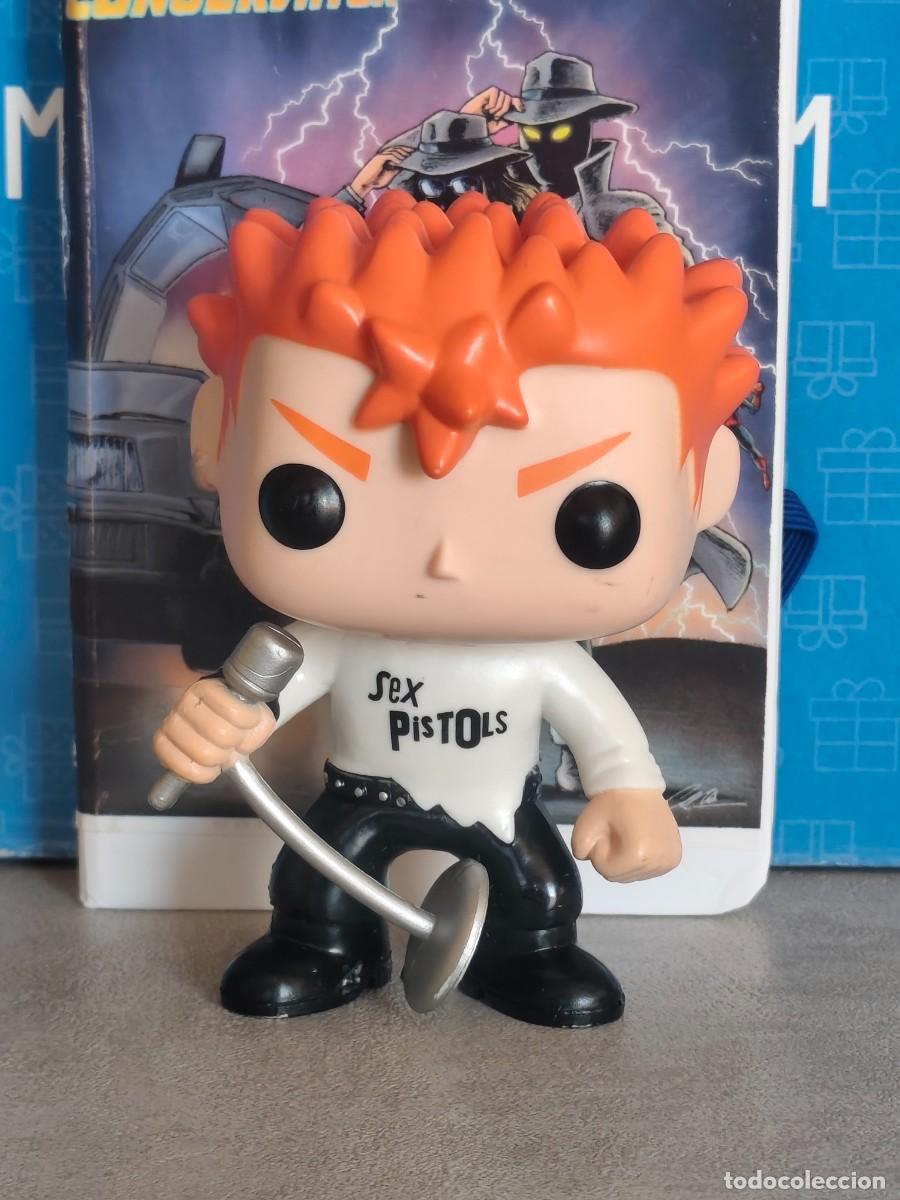 Figuras de goma y PVC: figura funko johnny rotten sex pistols sin caja