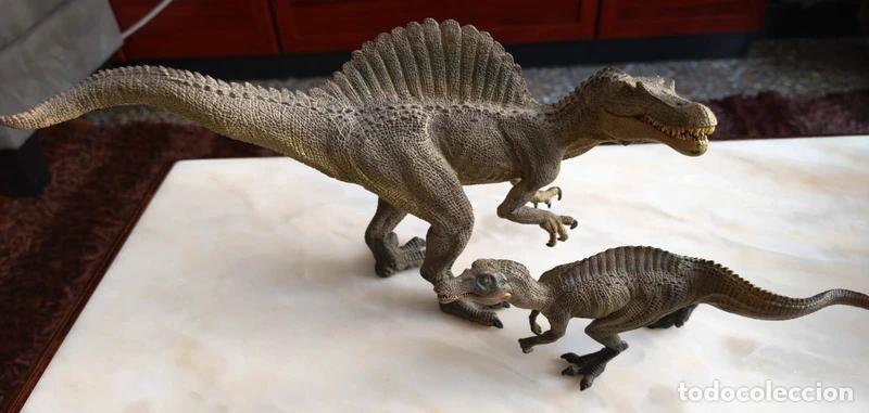 Figuras de goma y PVC: Papo Spinosaurus y Spinosaurus Juvenil
