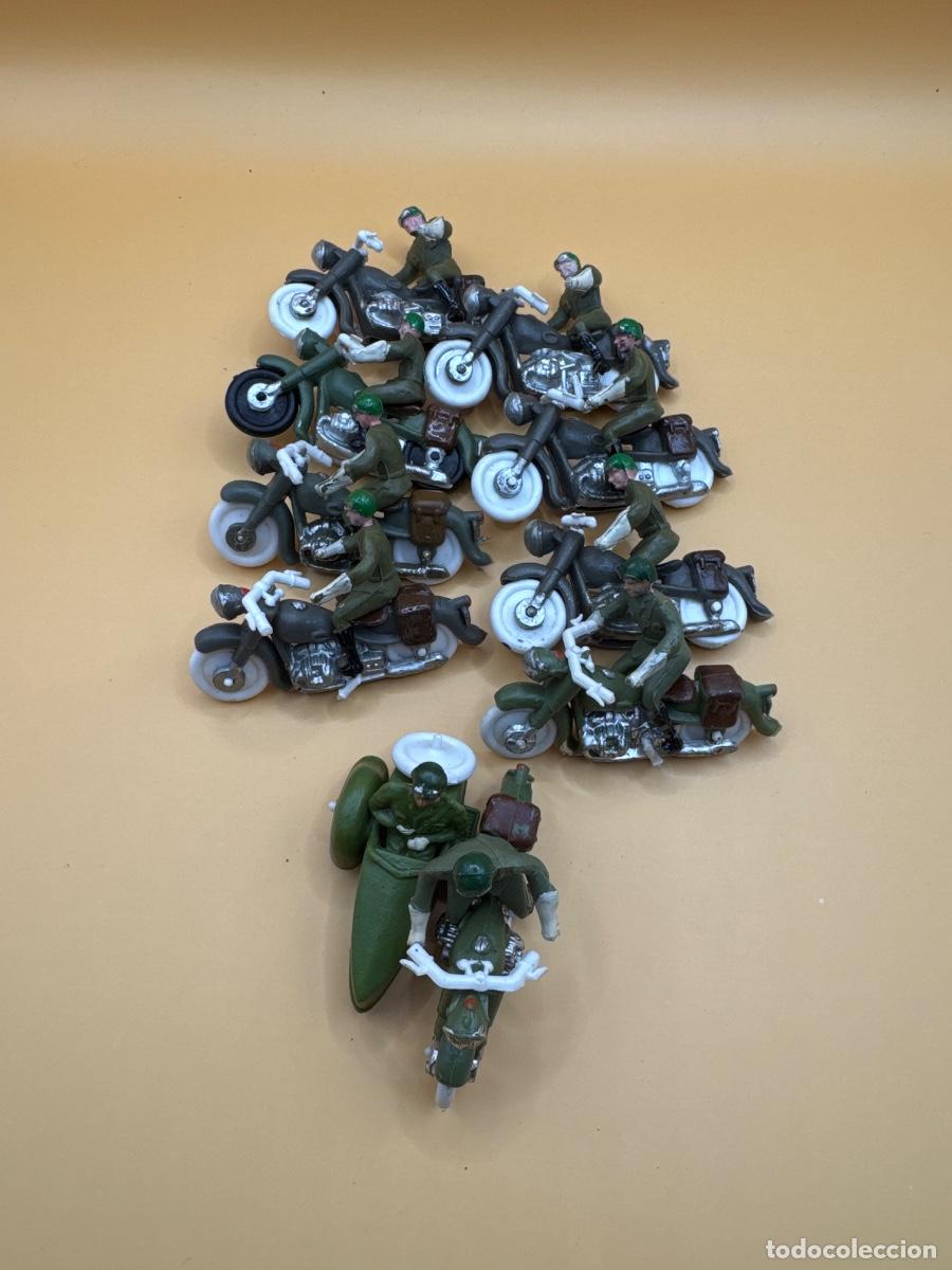 Figuras de goma y PVC: Desfile motoristas ej&eacute;rcito espa&ntilde;ol maltas a&ntilde;os 60