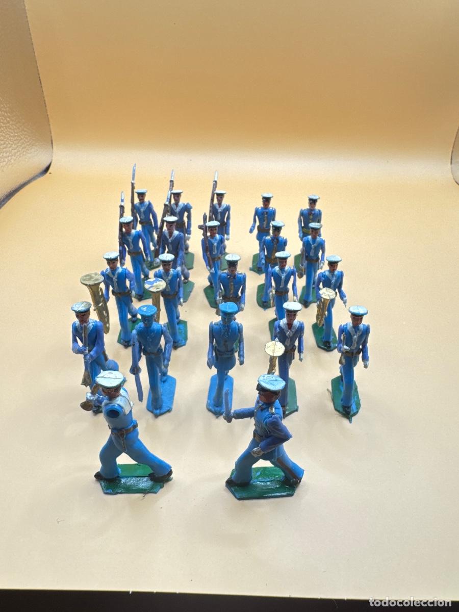 Figuras de goma y PVC: Desfile 32 unidades marina y musicos ej&eacute;rcito espa&ntilde;ol maltas a&ntilde;os 60