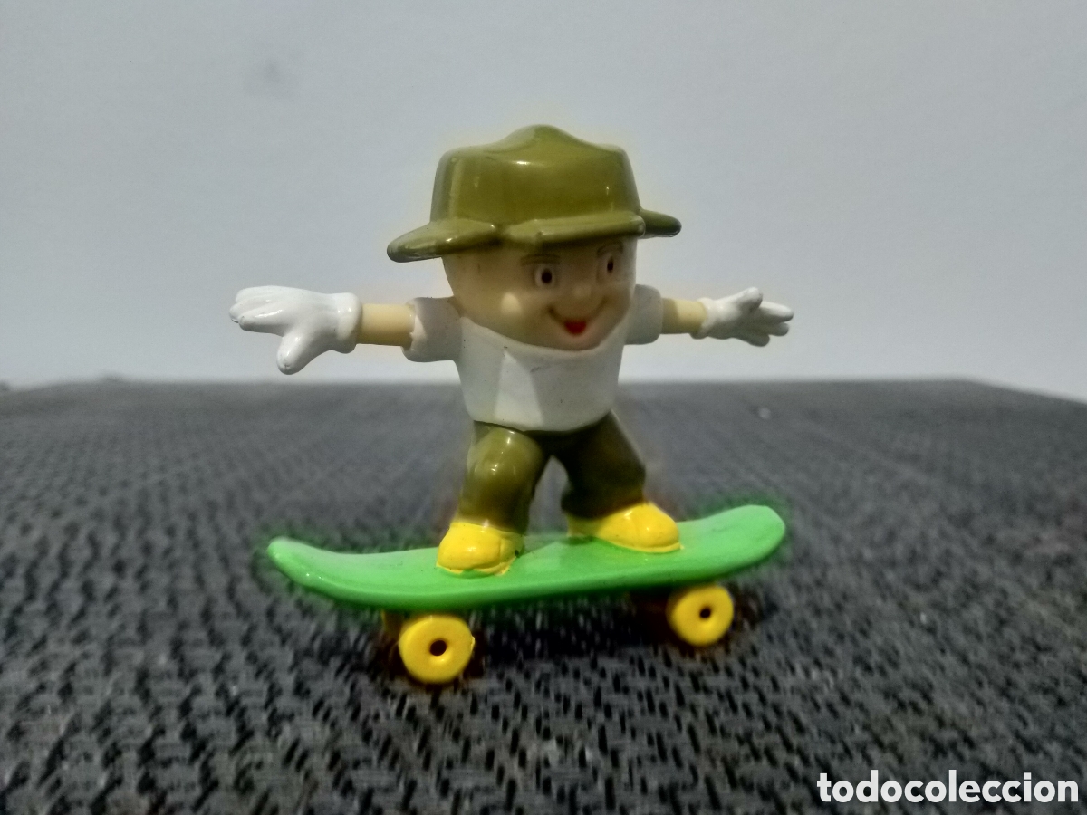 Figuras de goma y PVC: FIGURA PVC PAILLOU RMP PARIS MASCOTA SKATE SKATER MONOPATIN