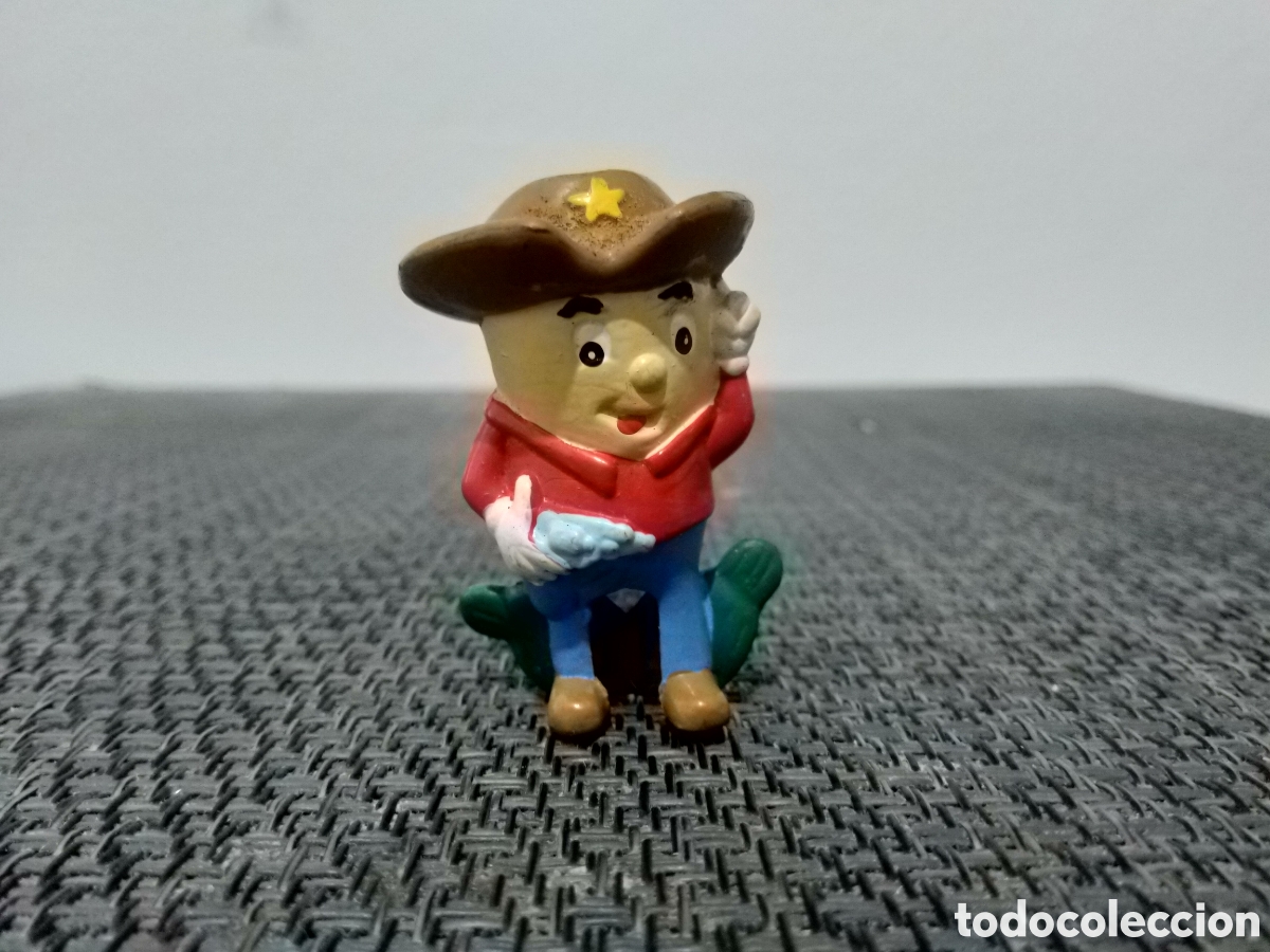 Figuras de goma y PVC: FIGURA PVC PAILLOU RMP PARIS MASCOTA COWBOY VAQUERO OESTE