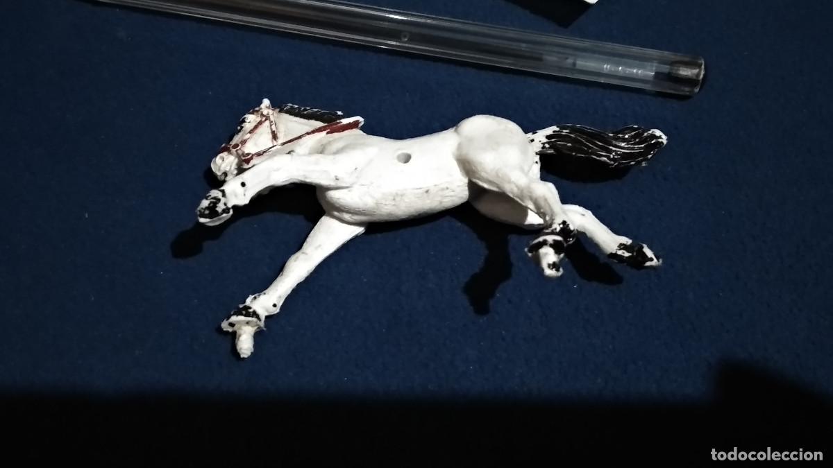 Figuras de goma y PVC: CABALLO DE TIRO, CARRETA O DILIGENCIA ( PECH , JECSAN , REAMSA , COMANSI , ETC) A&Ntilde;OS 70/80 VER FOTOS