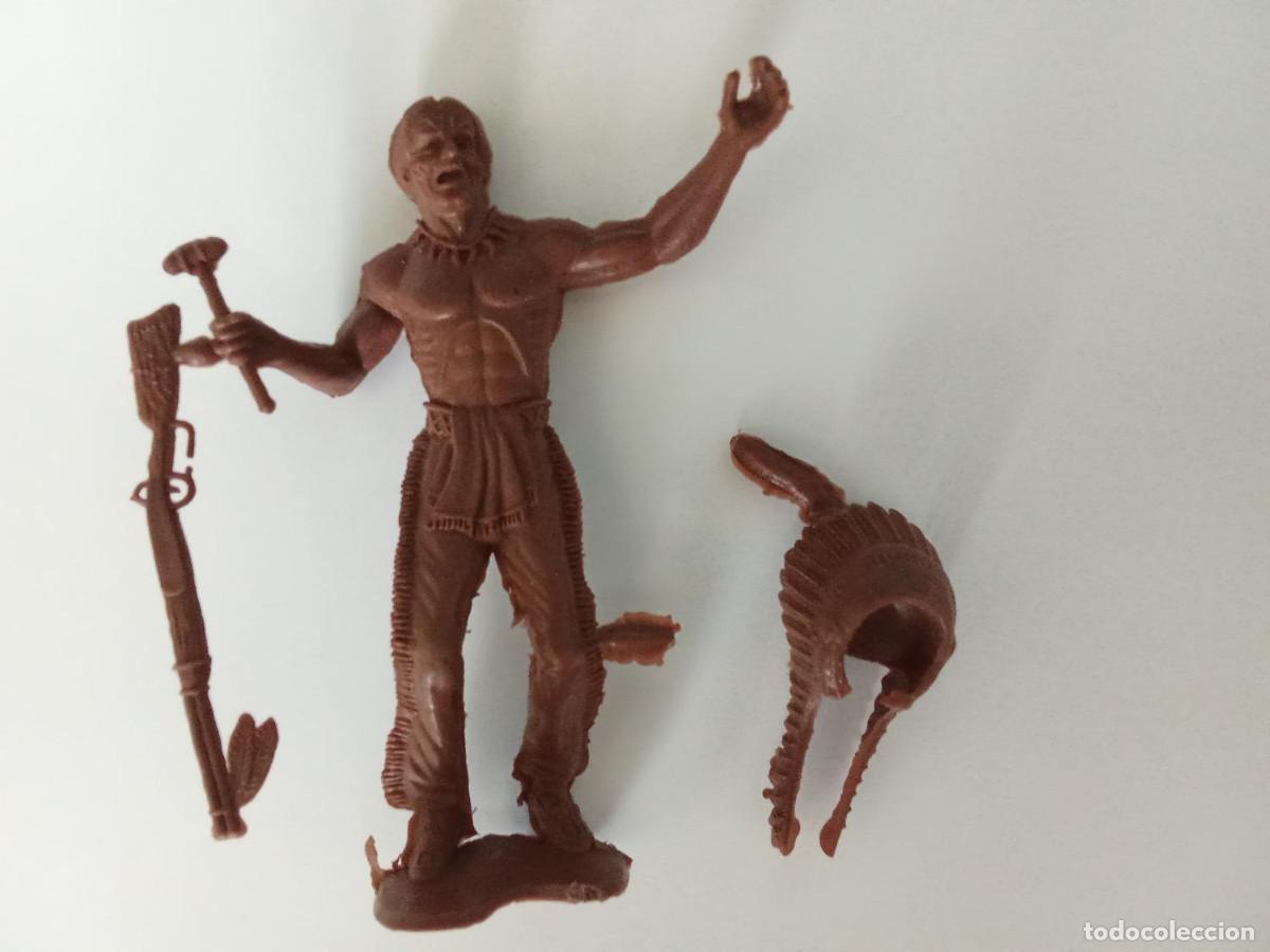 Figuras de Borracha e PVC: Guerrero indio con accesorios 12 cm pl&aacute;stico kiosko a&ntilde;os 60 - 70 sin uso