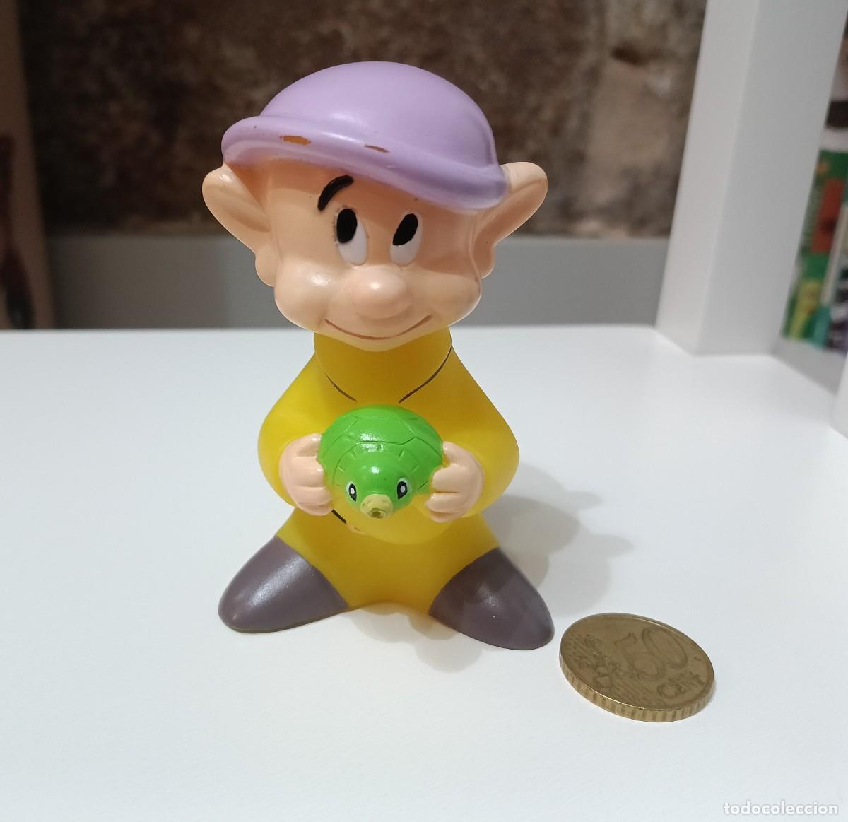 Figuras de goma y PVC: Figura del enano. Enanito mudito de Blancanieves. Goma blanda. Disney. Chicco.