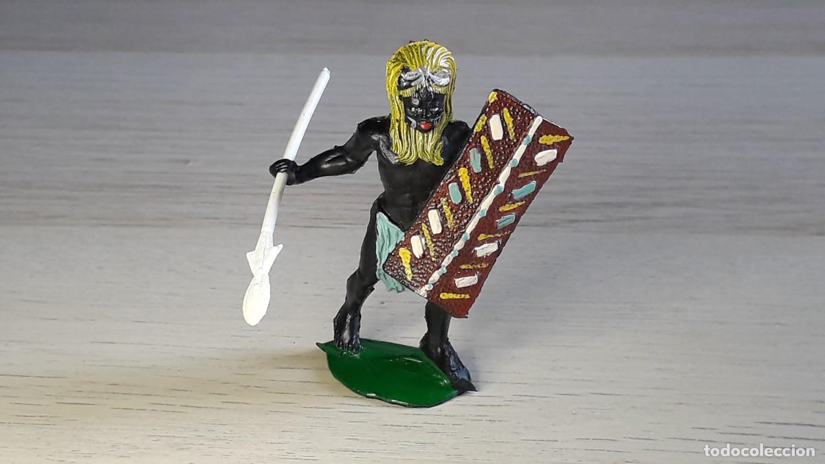 Figure di Gomma e PVC: Guerrero negro Safari &Aacute;frica Salvaje, fabricado en goma, Arcla Spain tipo Pech, original a&ntilde;os 50.