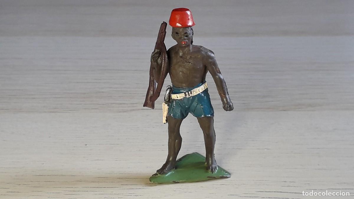 Figuras de goma y PVC: Askari Negro Safari &Aacute;frica Salvaje, goma, Jecsan made in Spain, original a&ntilde;os 50.
