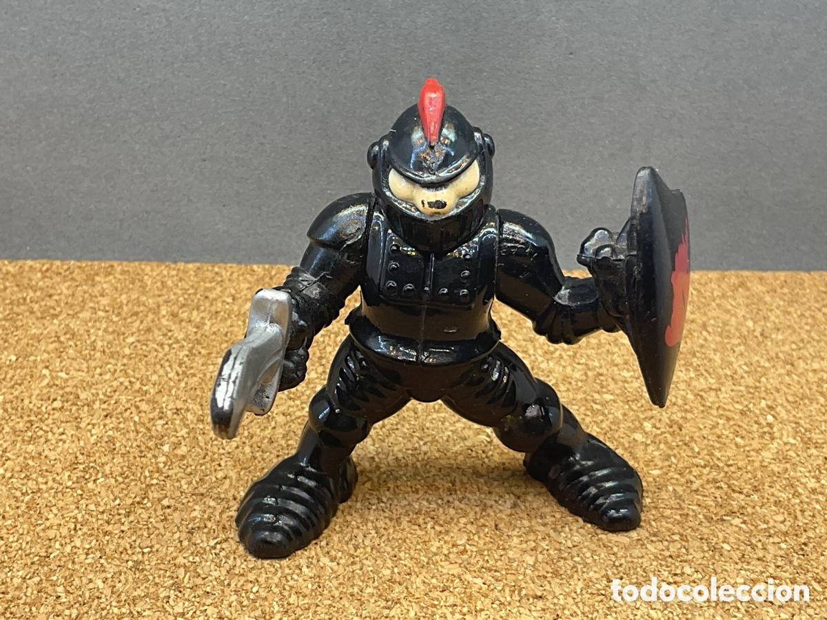 Figuras de goma y PVC: FIGURA DE CABALLERO NEGRO ( BLACK KNIGHT) . COLECCION GREAT ADVENTURES DE FISHER-PRICE. A&Ntilde;O 1994