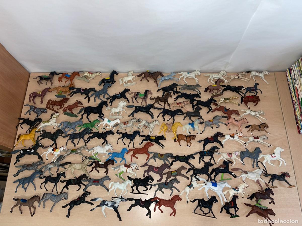 Figuras de goma y PVC: Lote 167 Caballos de pl&aacute;stico y goma indios cowboys vaqueros comansi jecsan reamsa pech britains
