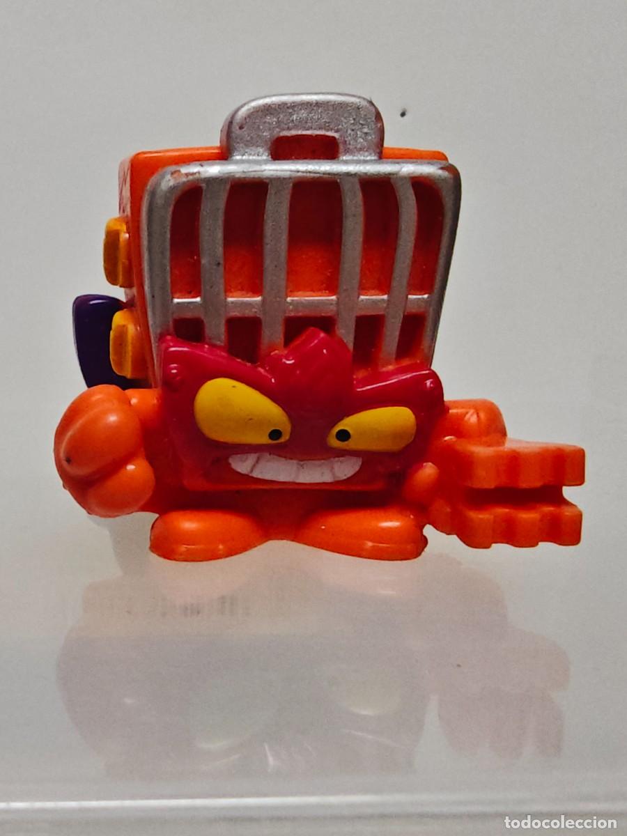 Figuras de goma y PVC: FIGURA PVC MU&Ntilde;ECO SUPERZINGS BURGER KING