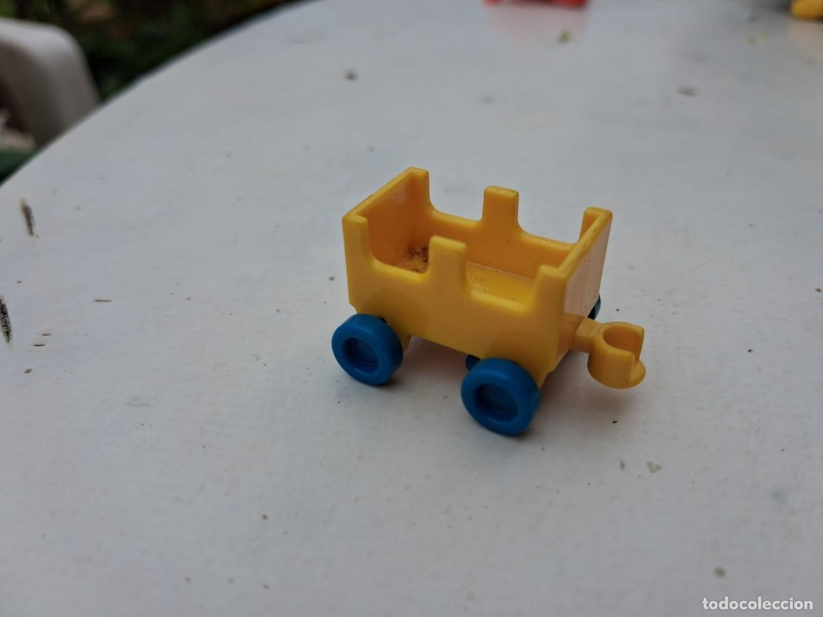 Figuras de goma y PVC: vag&oacute;n carrito - rueda bi&eacute;n - posible Kinder 2,50 cms aprox