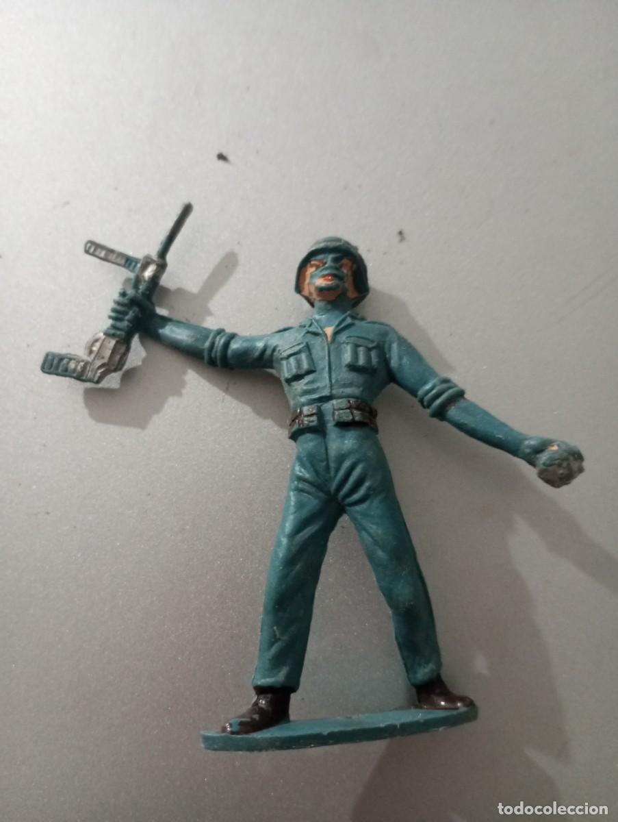 Figuras de goma y PVC: Chino Soldado del mundo jecsan comansi