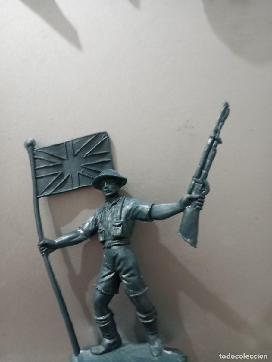 Figuras de goma y PVC: Ingles brit&aacute;nico Soldado del mundo jecsan comansi