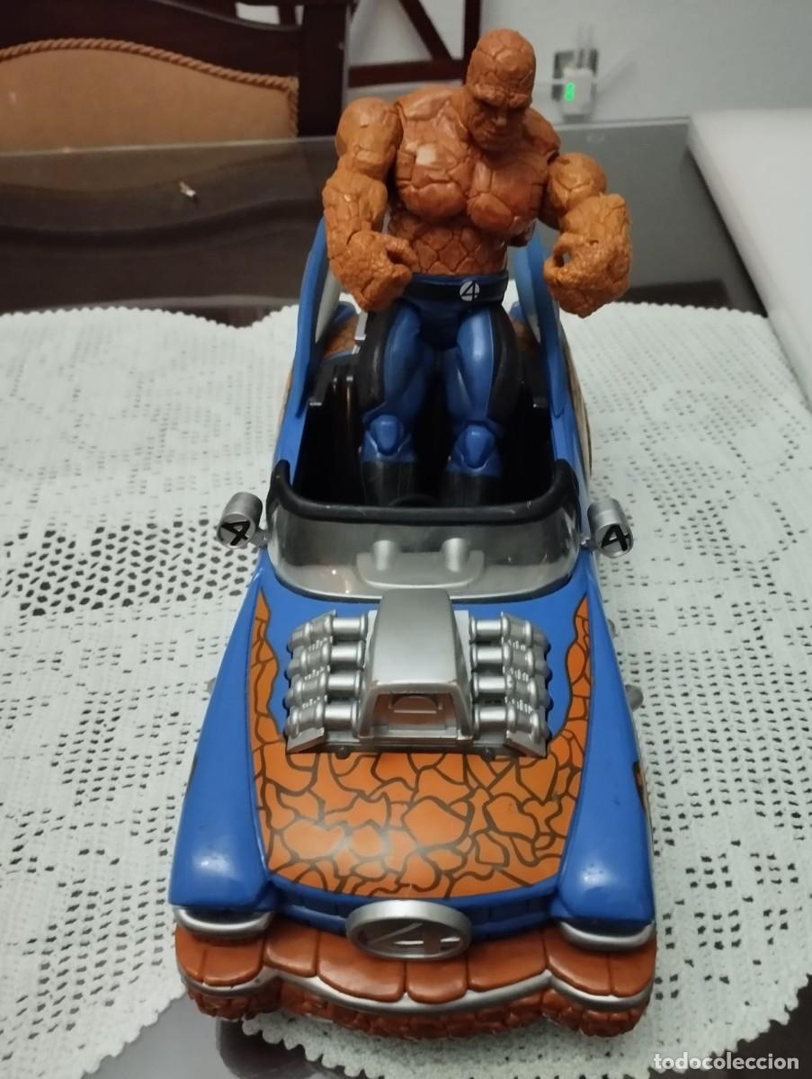 Figuras de goma y PVC: figura de la cosa y su coche de los 4 fantasticos