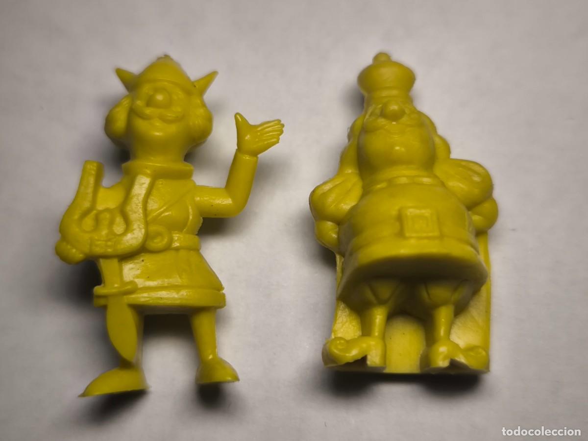 Figuras de goma y PVC: lote dunkin - vicky el vikingo