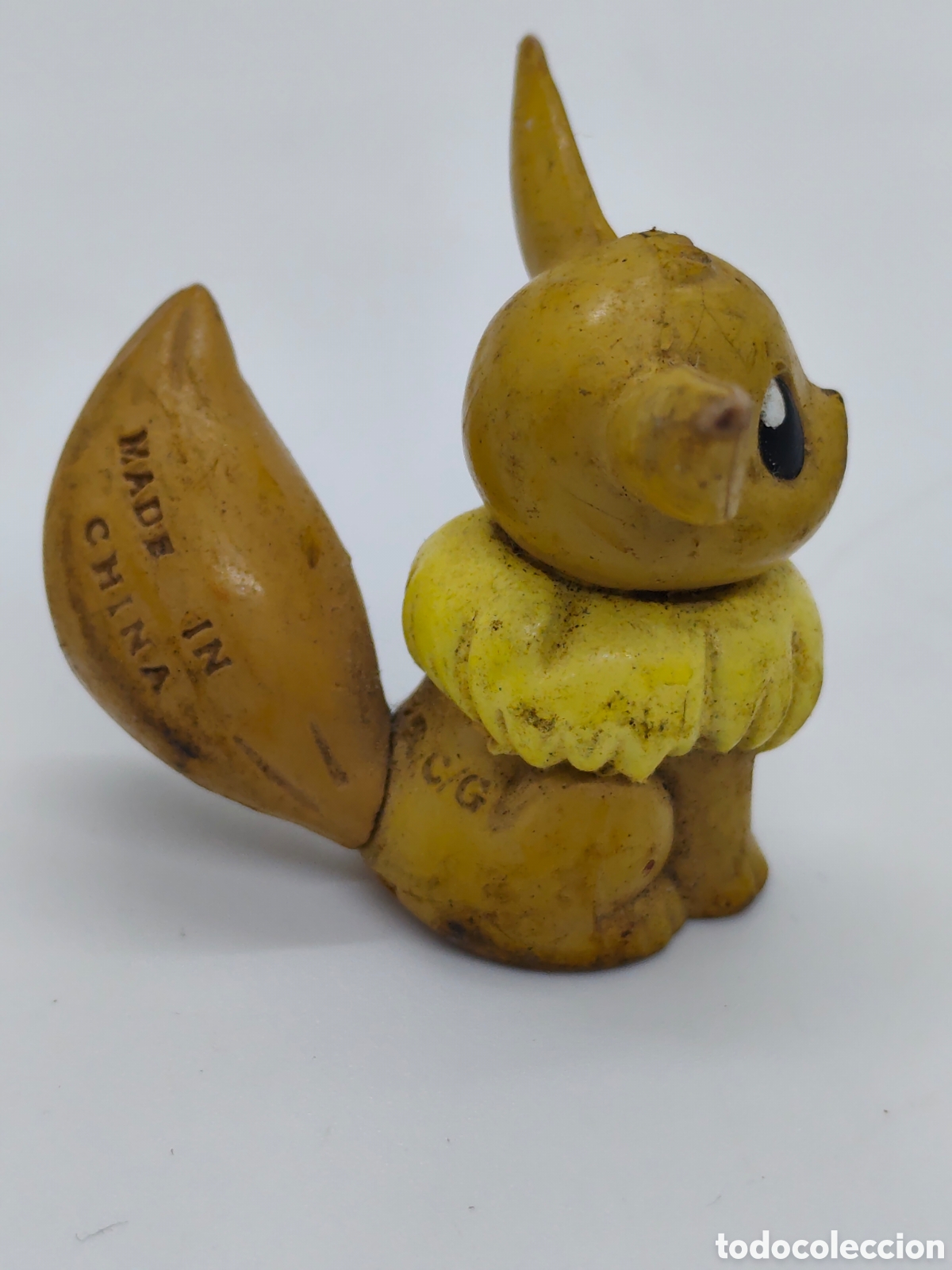 Figuras de goma y PVC: PVC de Eevee de Tomy - Foto 3