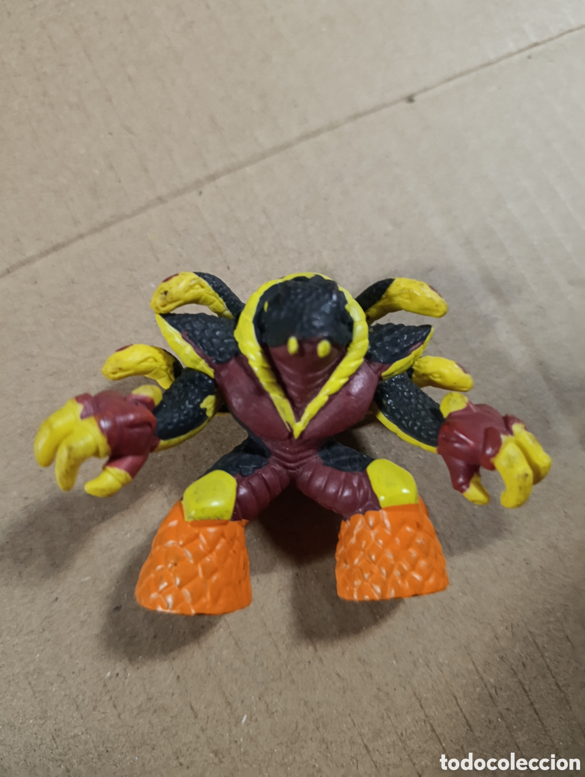 Figuras de goma y PVC: Magmaserp. Elemental Fusi&oacute;n. Gormiti.