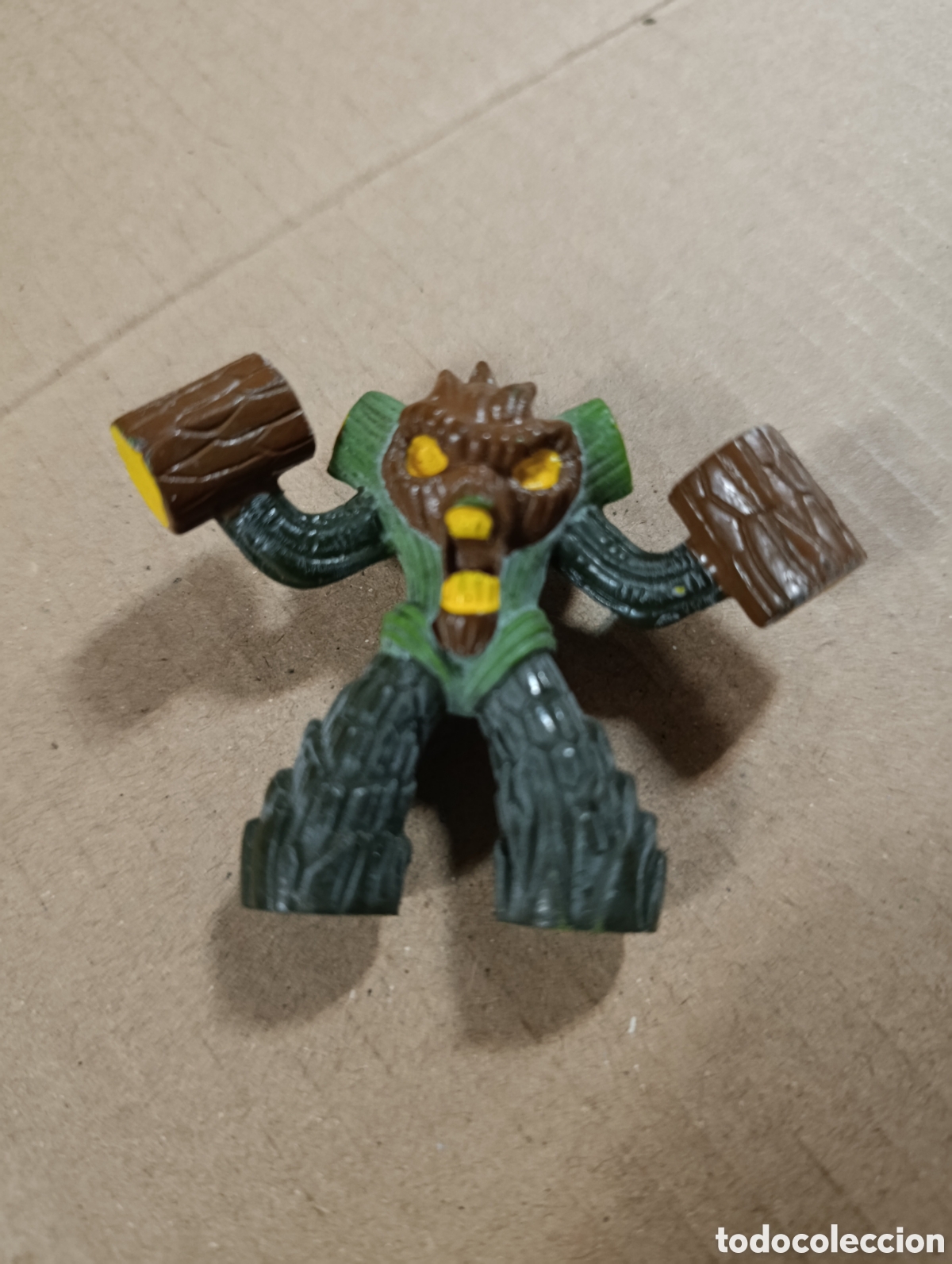 Figuras de goma y PVC: Bate de Roble El Irascible. Serie 3. Gormiti.