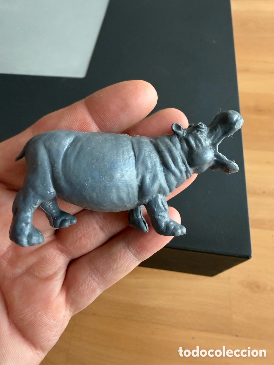 Figuras de goma y PVC: PVC. HIPOP&Oacute;TAMO. 8 cm