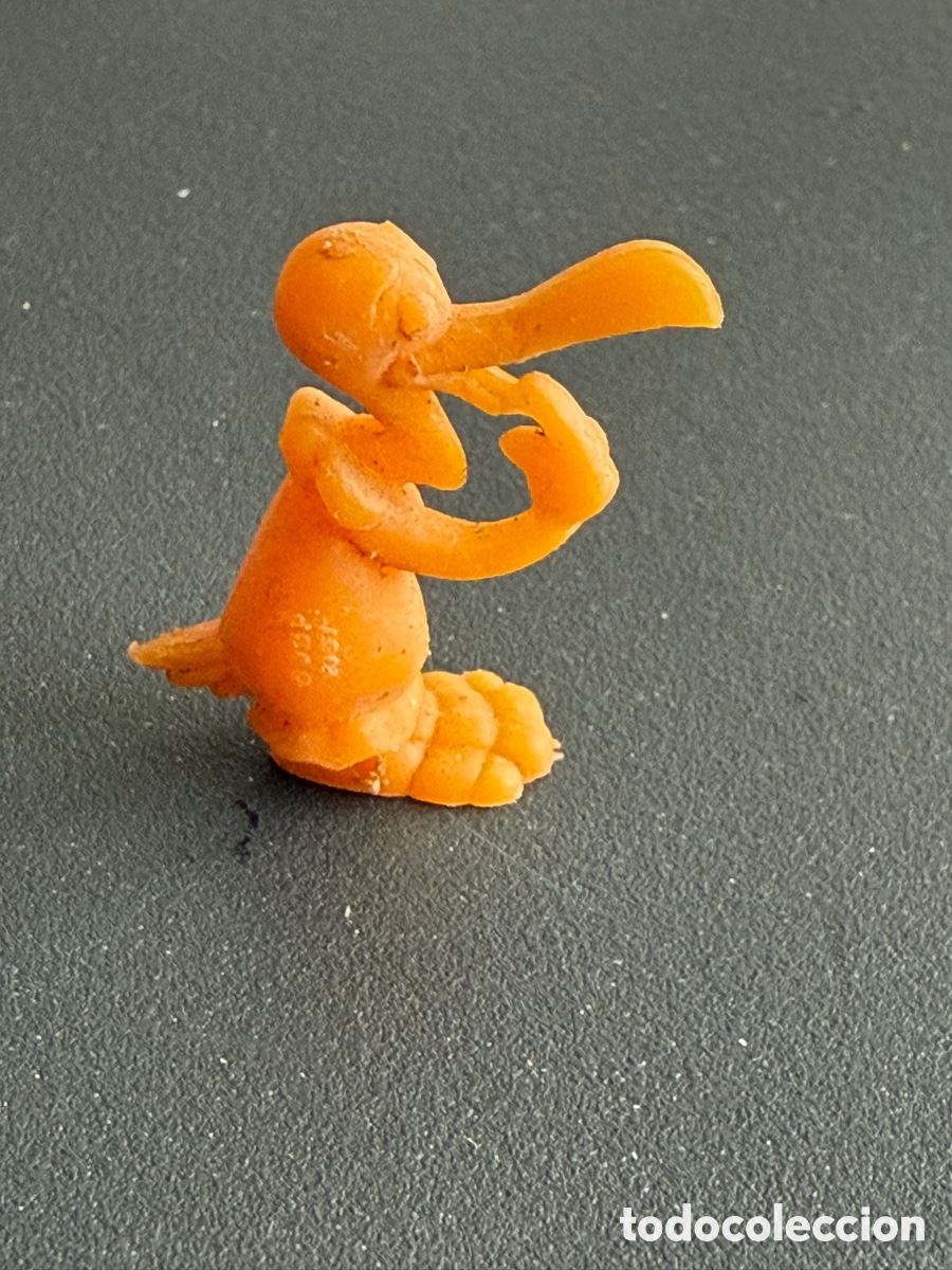 Figuras de goma y PVC: DUNKIN. BUITRE. Naranja. Warner - Foto 2