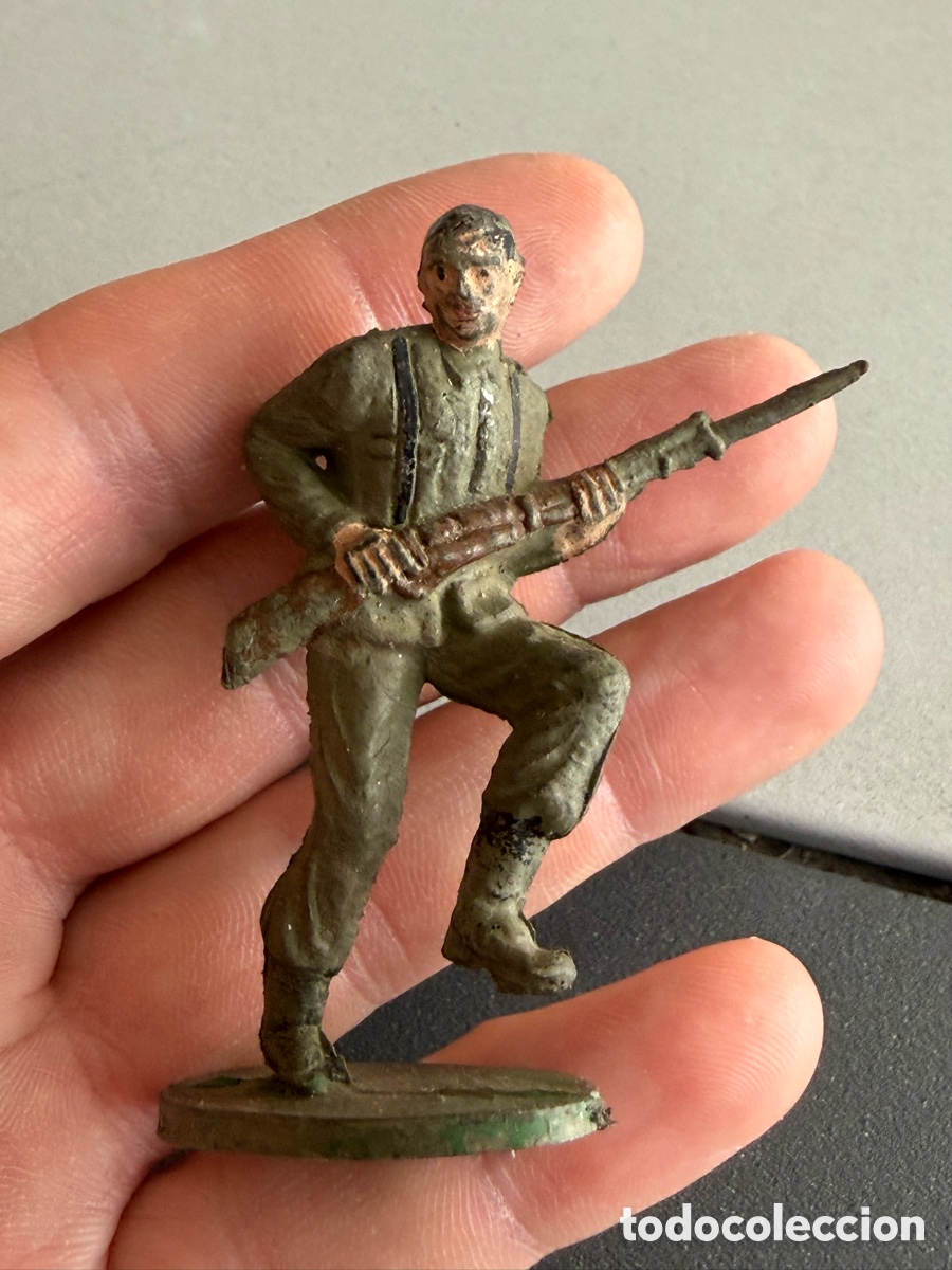 Rubber and PVC Figures: SOLDADO Goma. BRUVER
