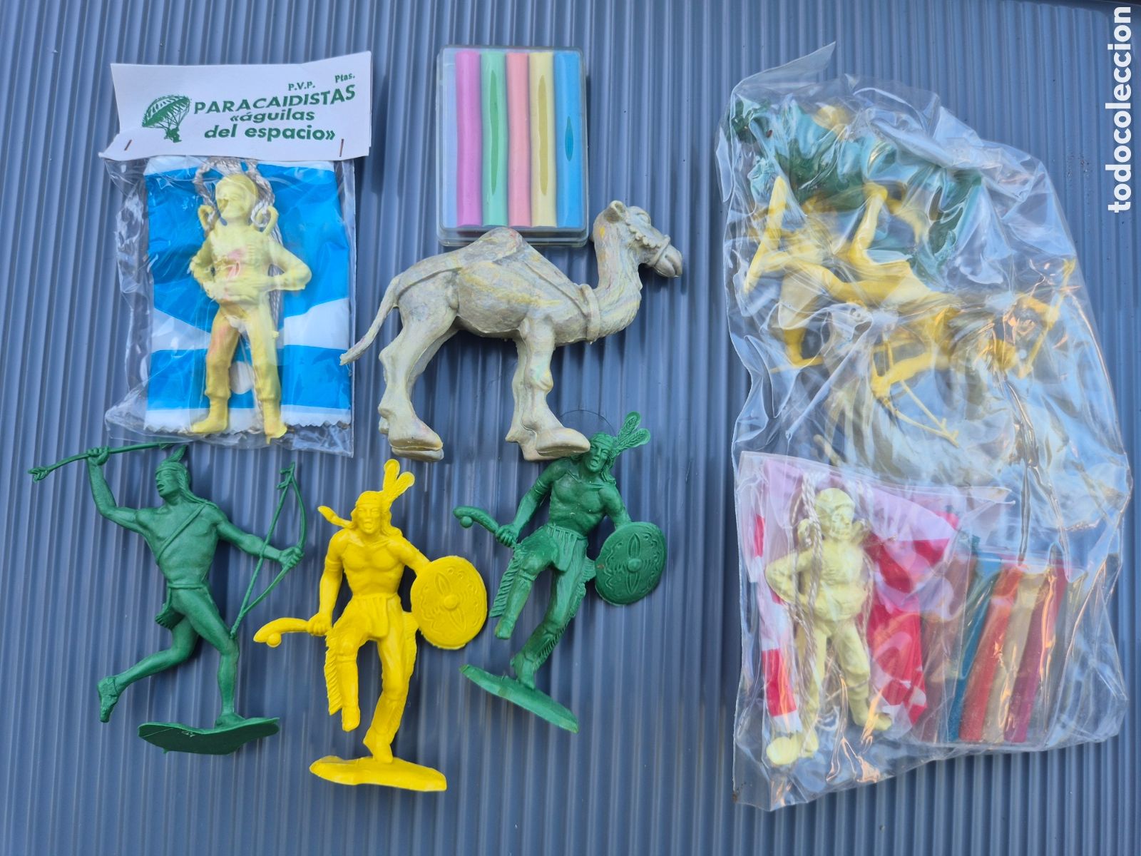 Gummi- und PVC-Figuren: RACAIDISTA AGUILAS DEL ESPACIO INDIOS