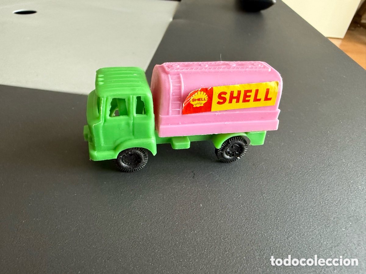 Figuras de Borracha e PVC: CAMI&Oacute;N CISTERNA. SHELL. PL&Aacute;STICO. PIPERO