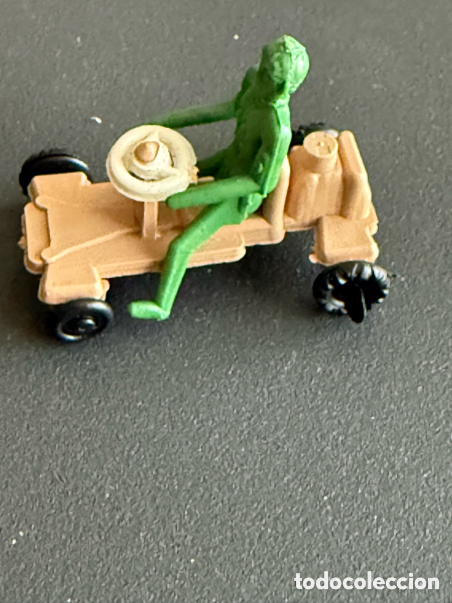 Figuras de goma y PVC: COCHECITO PL&Aacute;STICO. PIPERO - Foto 1