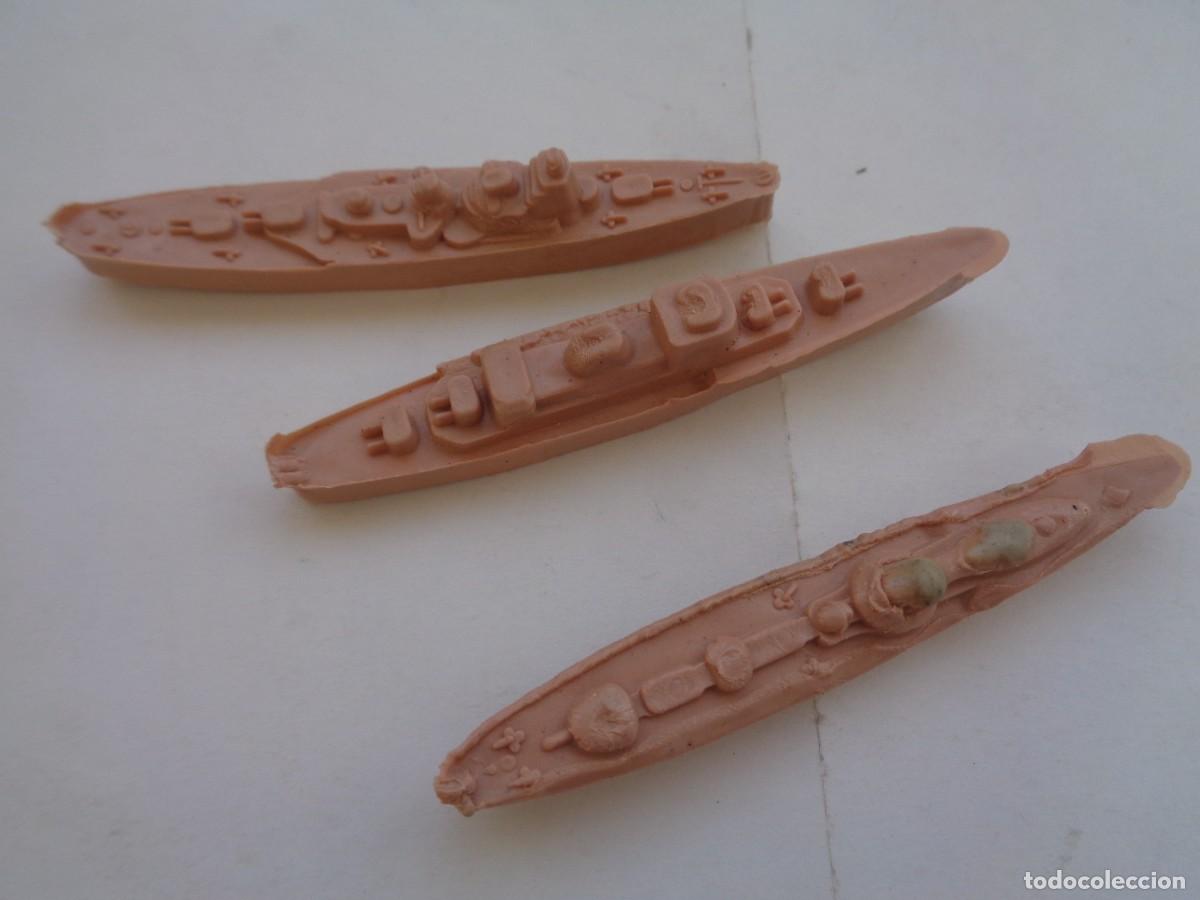 Figure di Gomma e PVC: LOTE DE 3 PEQUE&Ntilde;OS BARCOS DE PLASTICO, DE SOBRE DE MONTAPLEX
