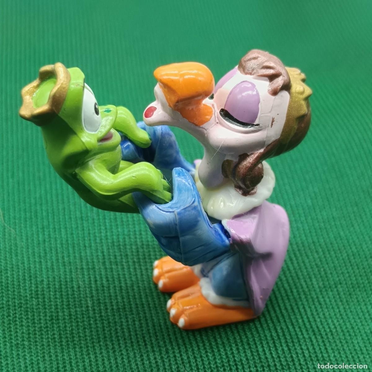 Figuras de goma Kinder: Figura Ferrero 1999 &ndash; Sir Condor besando a la rana con corona