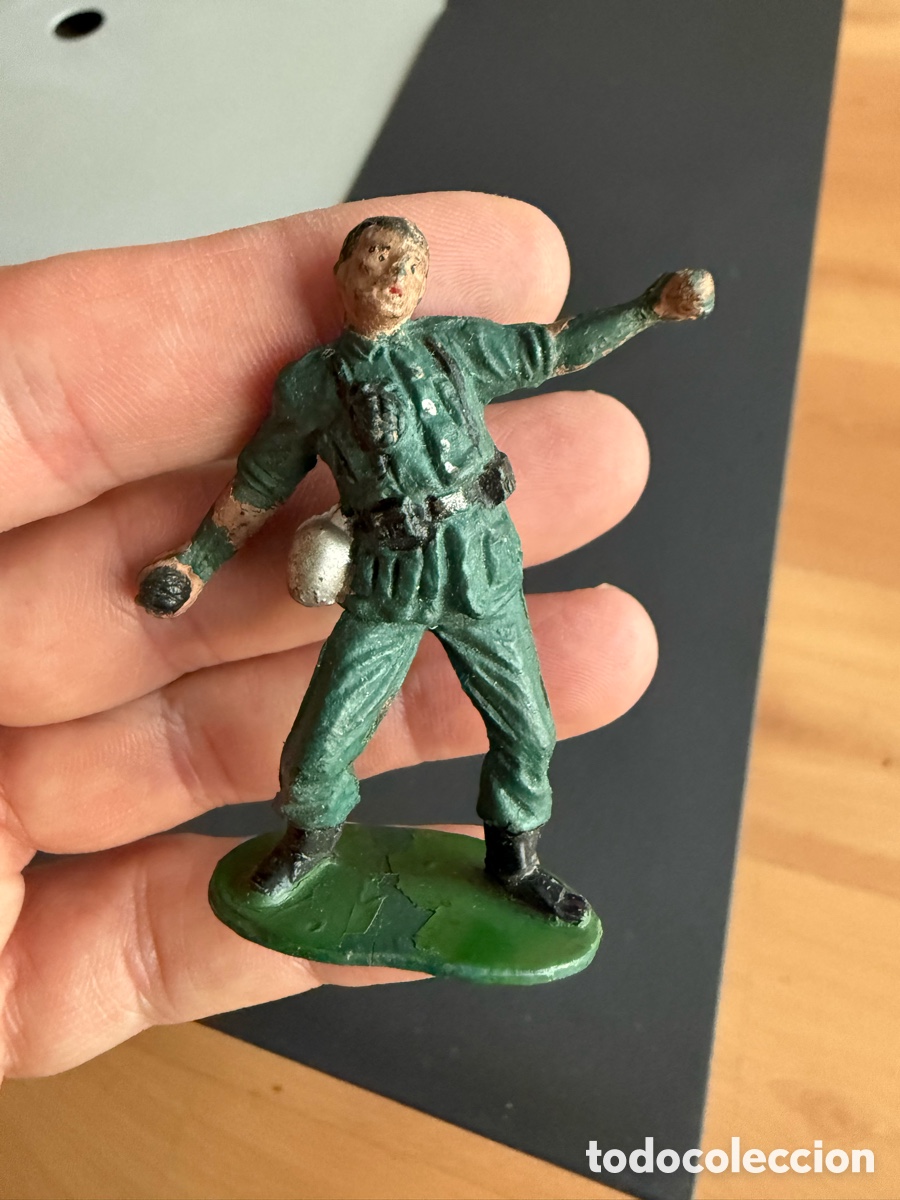 Gummi- und PVC-Figuren: Soldado. granadero. BRUVER. n 117. Goma. A&ntilde;os 50