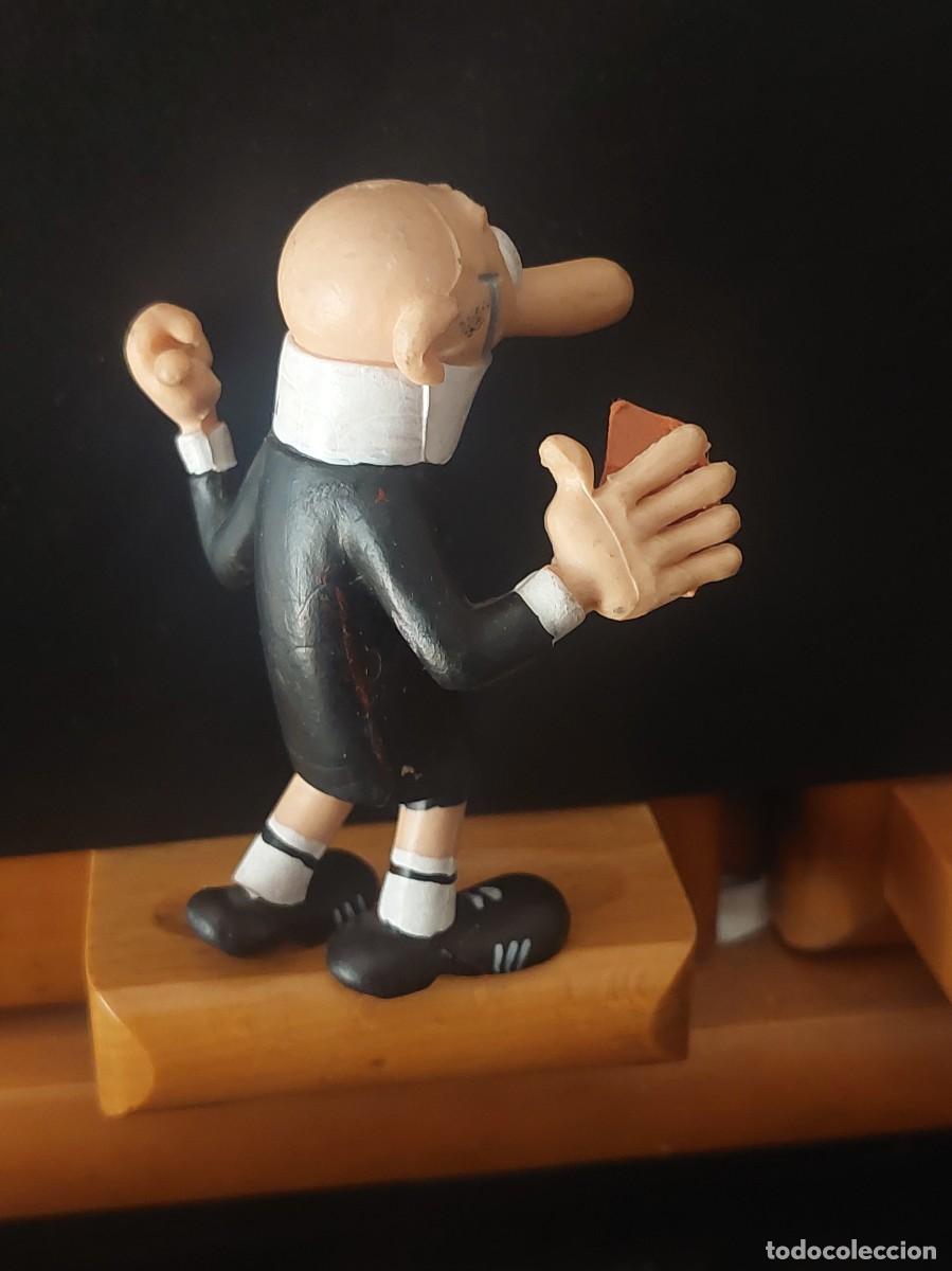 Figuras de goma y PVC: Mortadelo arbitro de comics spain - Foto 3