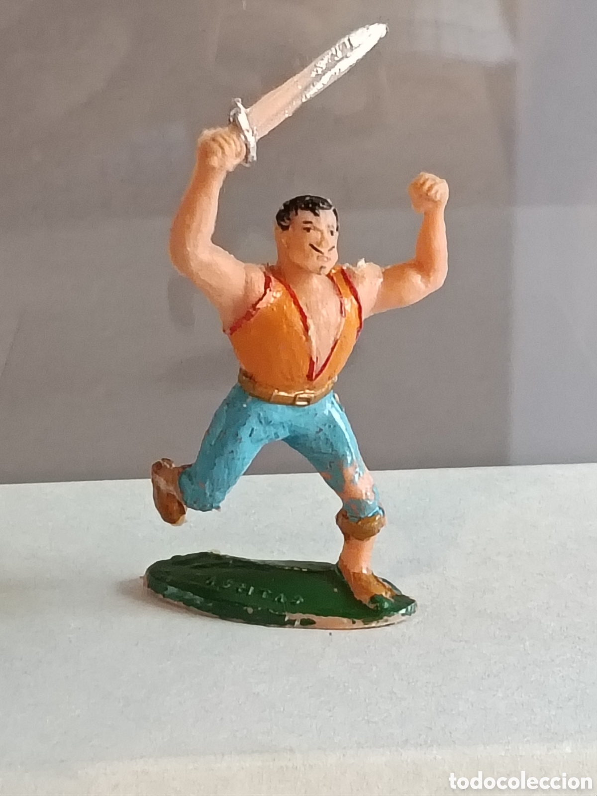 Figuras de Borracha e PVC: Figura Magritas de Estereoplast