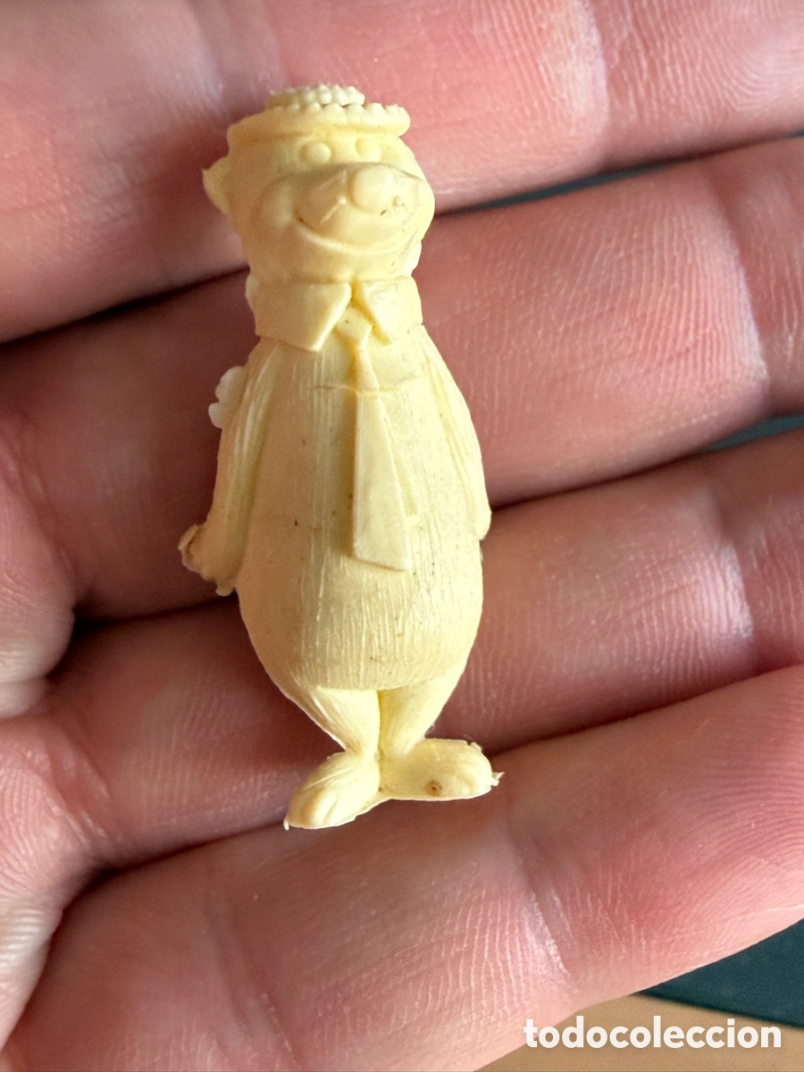Figuras de goma y PVC: DUNKIN. OSO YOGUI &hellip;&hellip;
