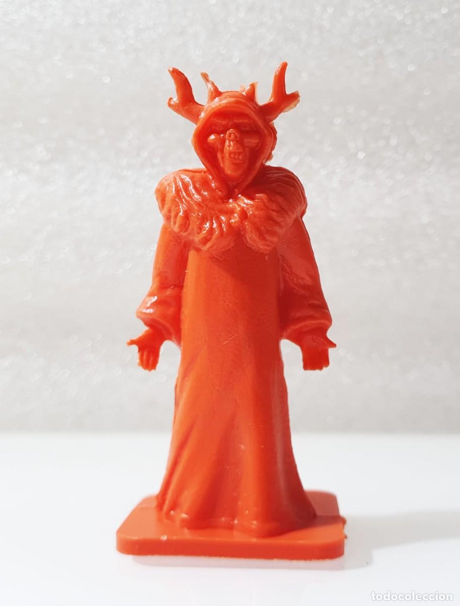Figuras de goma y PVC: Figura VTG ~ &rdquo;BLACK CAULDRAN&rdquo; ~ Dunkin ~ Regalo Kellogg&acute;s ~ 1985