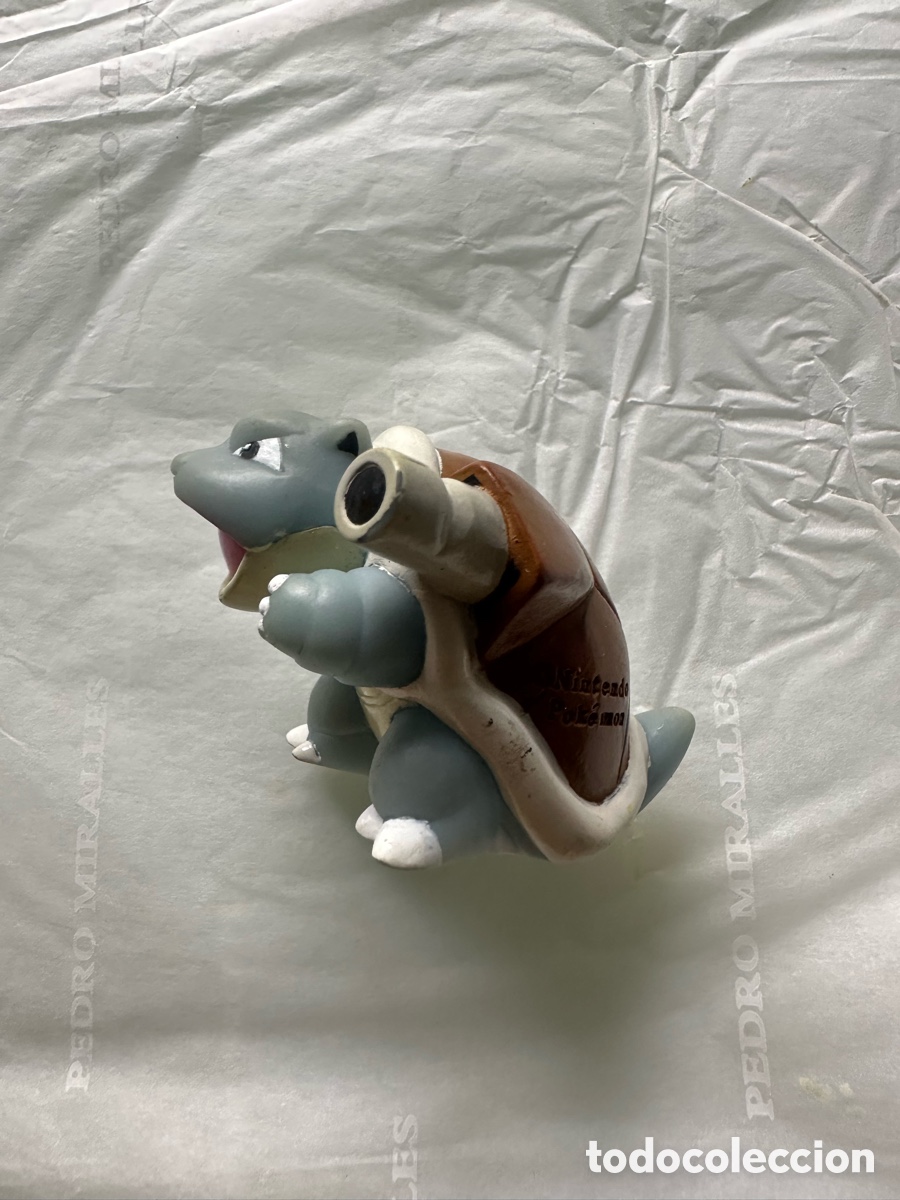 Rubber and PVC Figures: Pokemon Bandai/ Nintendo Finger Puppet Blastoise