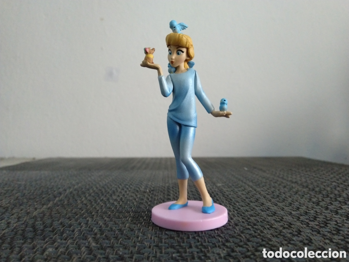 Figuras de goma y PVC: FIGURA PVC PRINCESA DISNEY ROMPE RALPH VESTIDA DE CALLE WALT DISNEY CENICIENTA